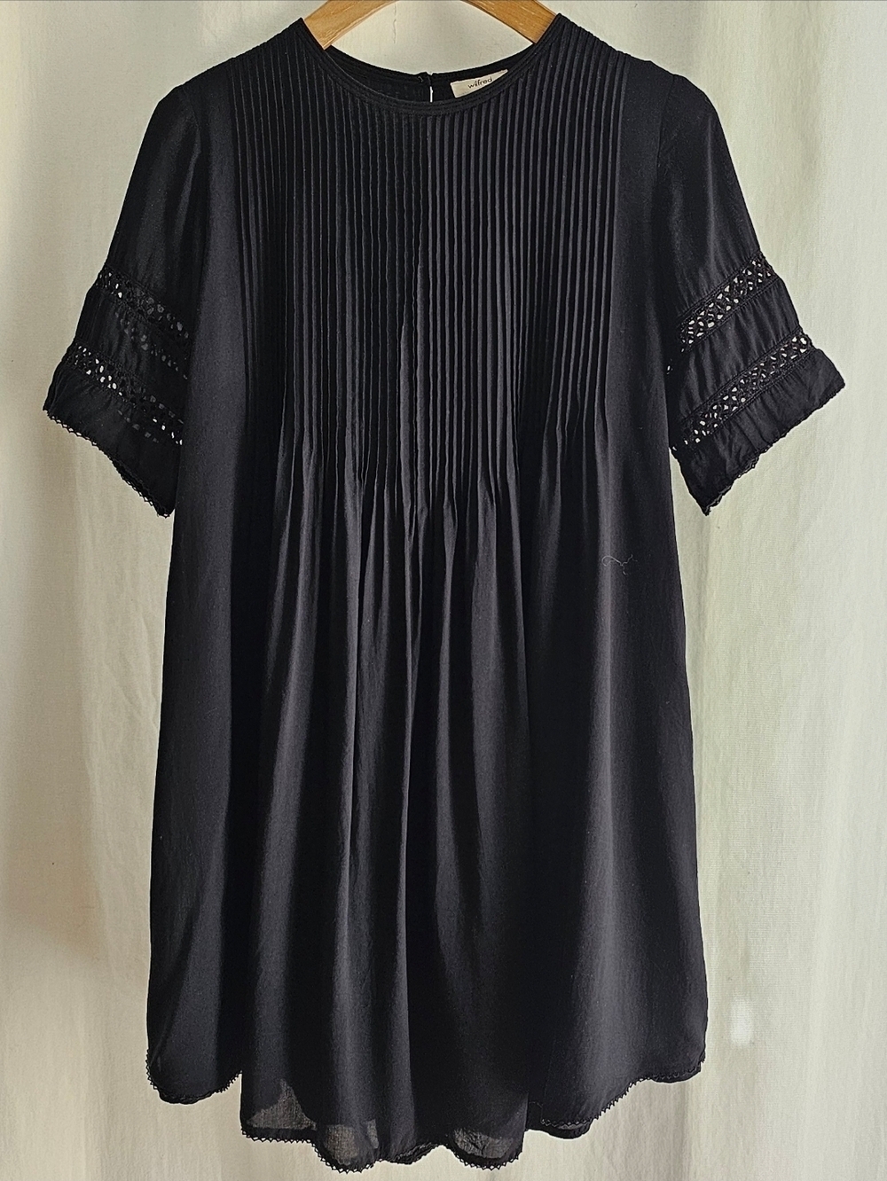 Aritzia Wilfred Black Sonore Embroidery Dress